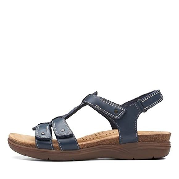 USED Clarks Women's April Cove Flat Sandal, Navy Leather, 11 - Picture 1 of 6